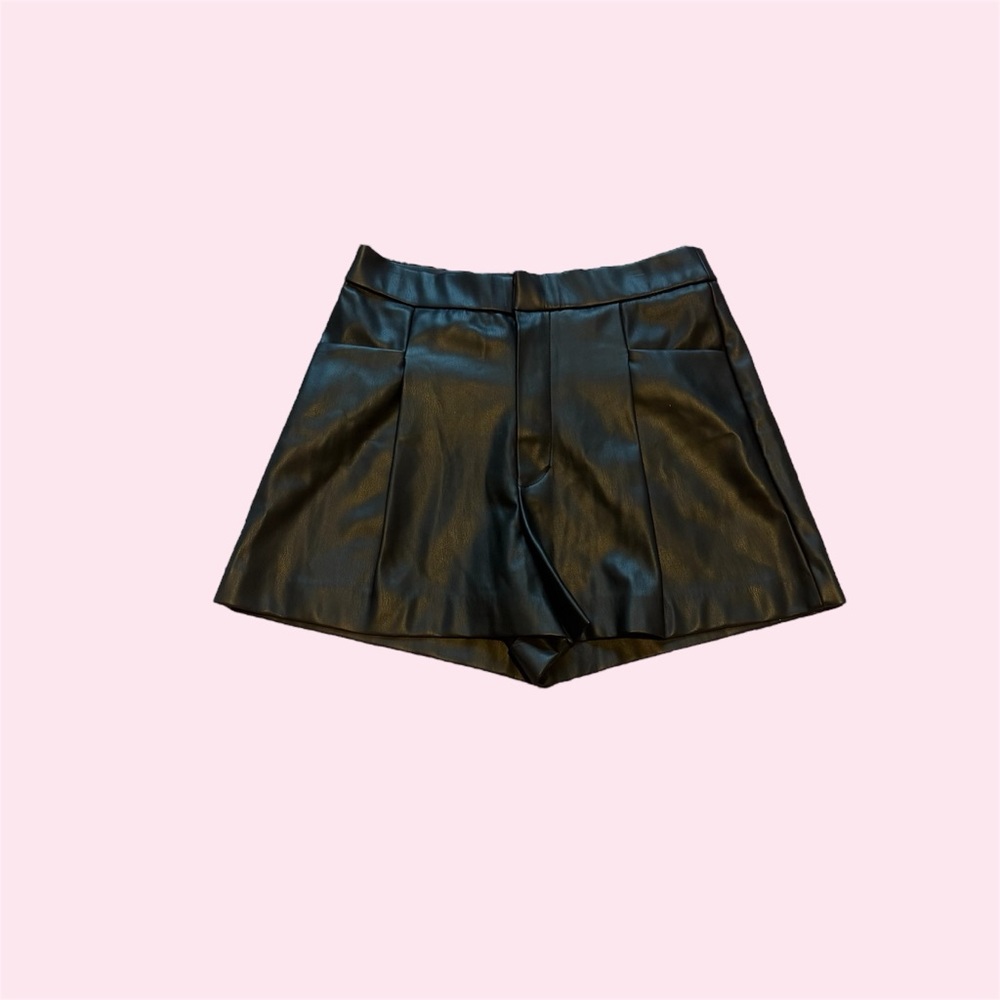 Zara Faux Leather Shorts, Black, Size Medium